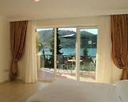 Royal Park Artemisia Club فندق