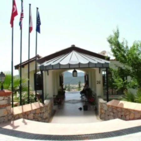 Royal Park Artemisia Club 2* أولدينيس