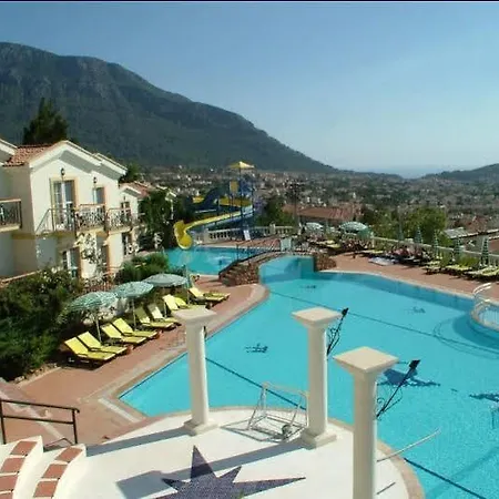 Royal Park Artemisia Club فندق أولدينيس