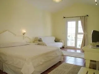 Royal Park Artemisia Club فندق أولدينيس